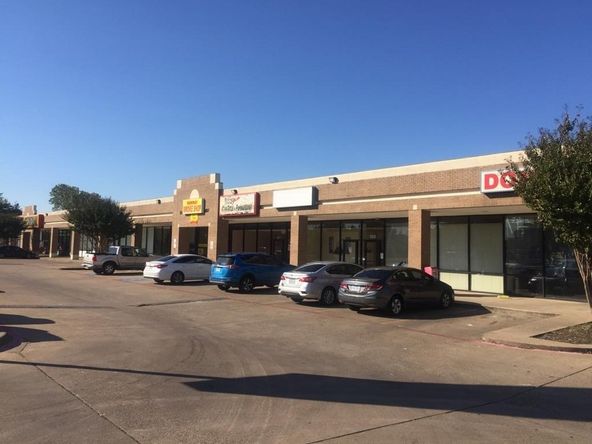 Pioneer Shopping Center: 625 Pioneer Rd, Mesquite, TX 75149